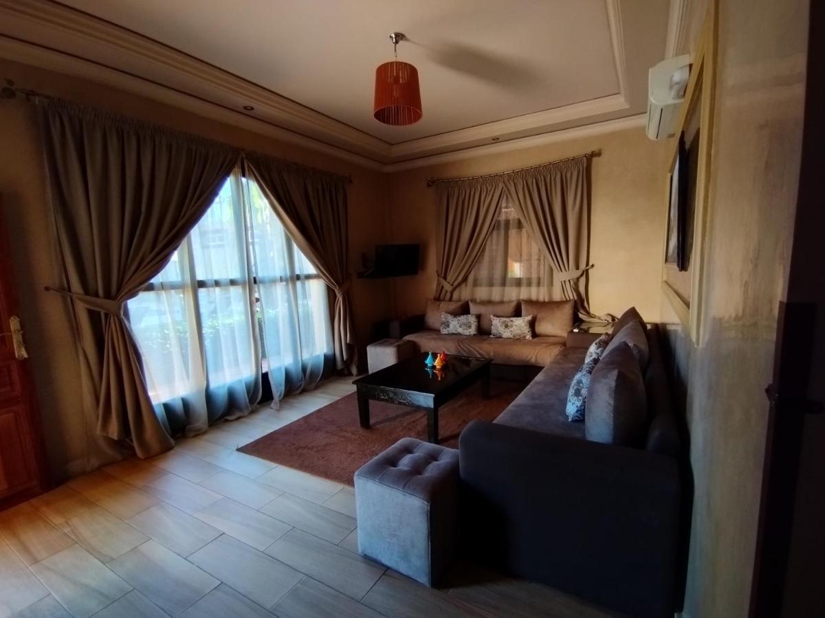 ApartHotel Nzaha Tahanaout Bagian luar foto