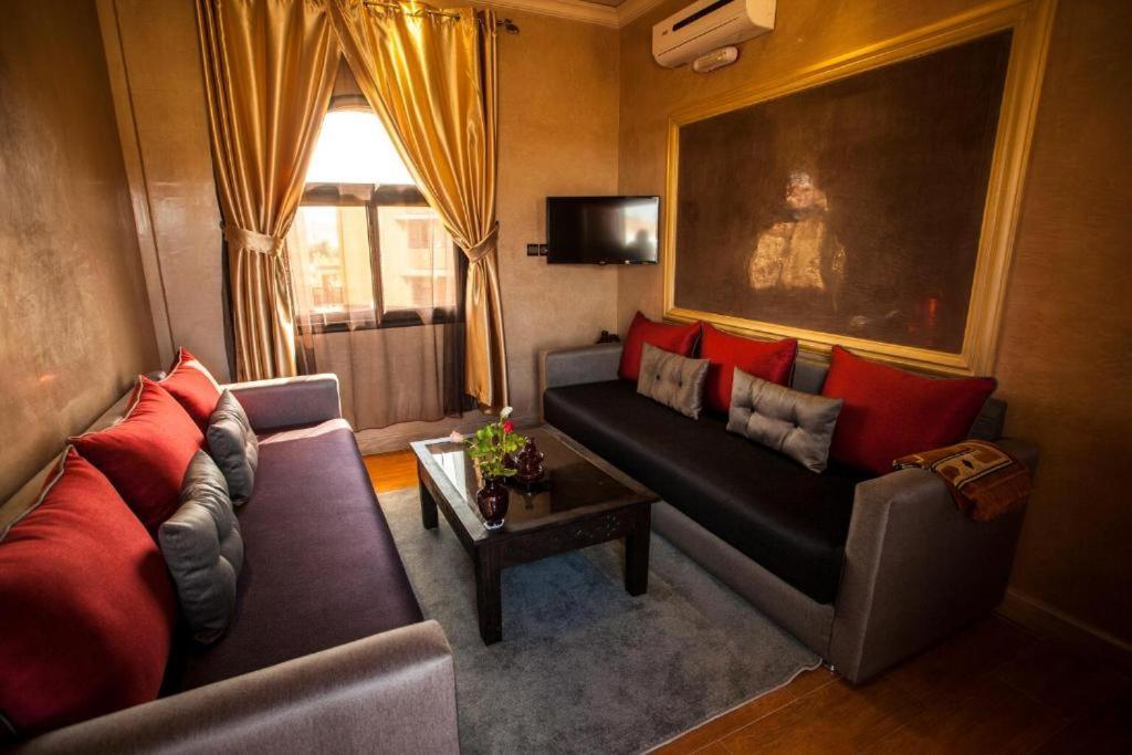 ApartHotel Nzaha Tahanaout Bagian luar foto