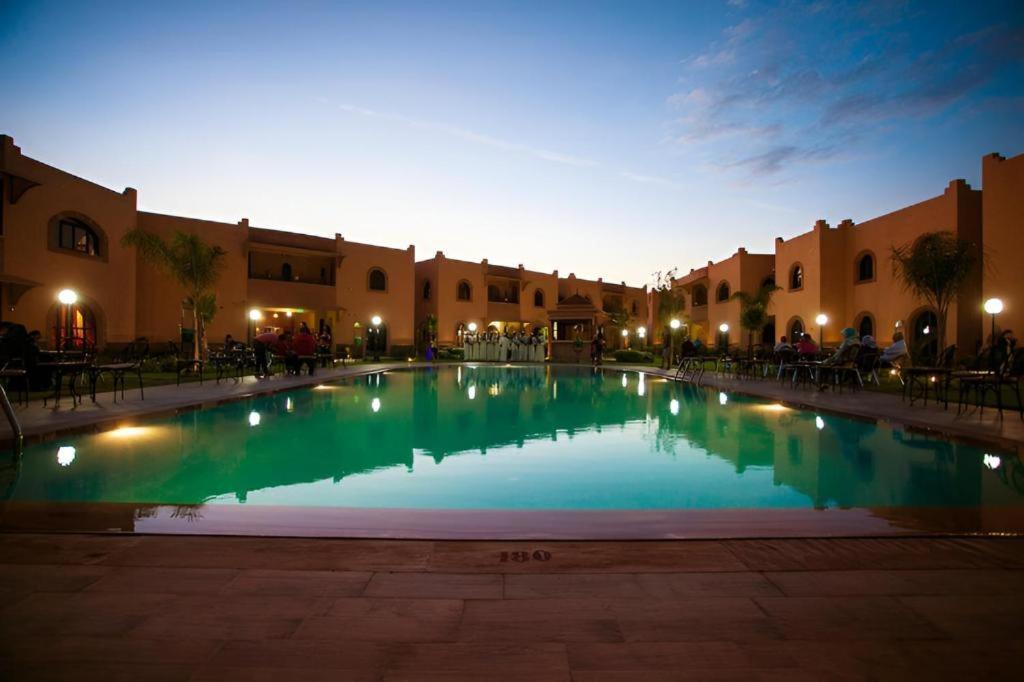ApartHotel Nzaha Tahanaout Bagian luar foto